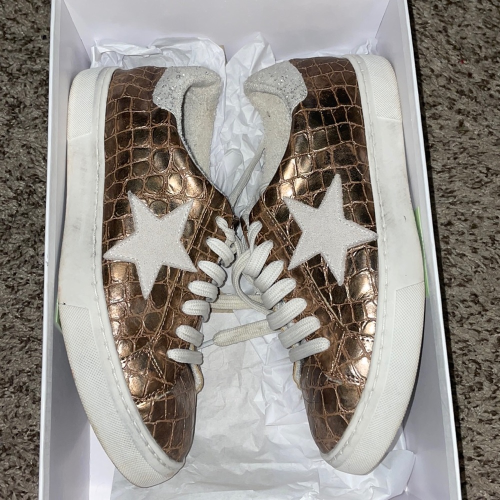 Steve Madden Star Sneakers